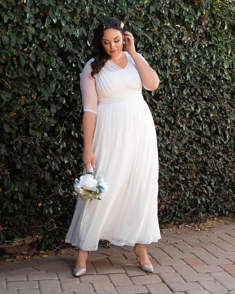 Kiyonna bridal store